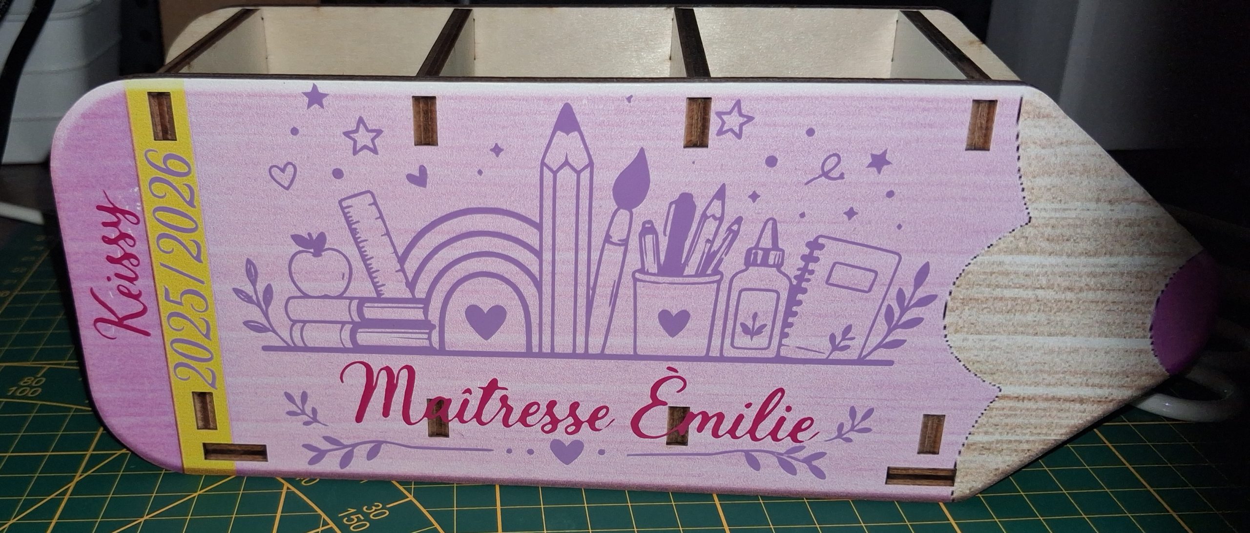 Porte stylo personnalisé pour maîtresse