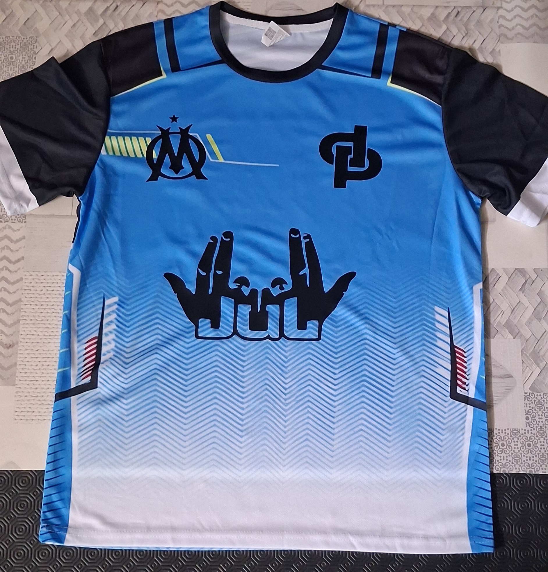 T-shirt de sport homme personnalisé